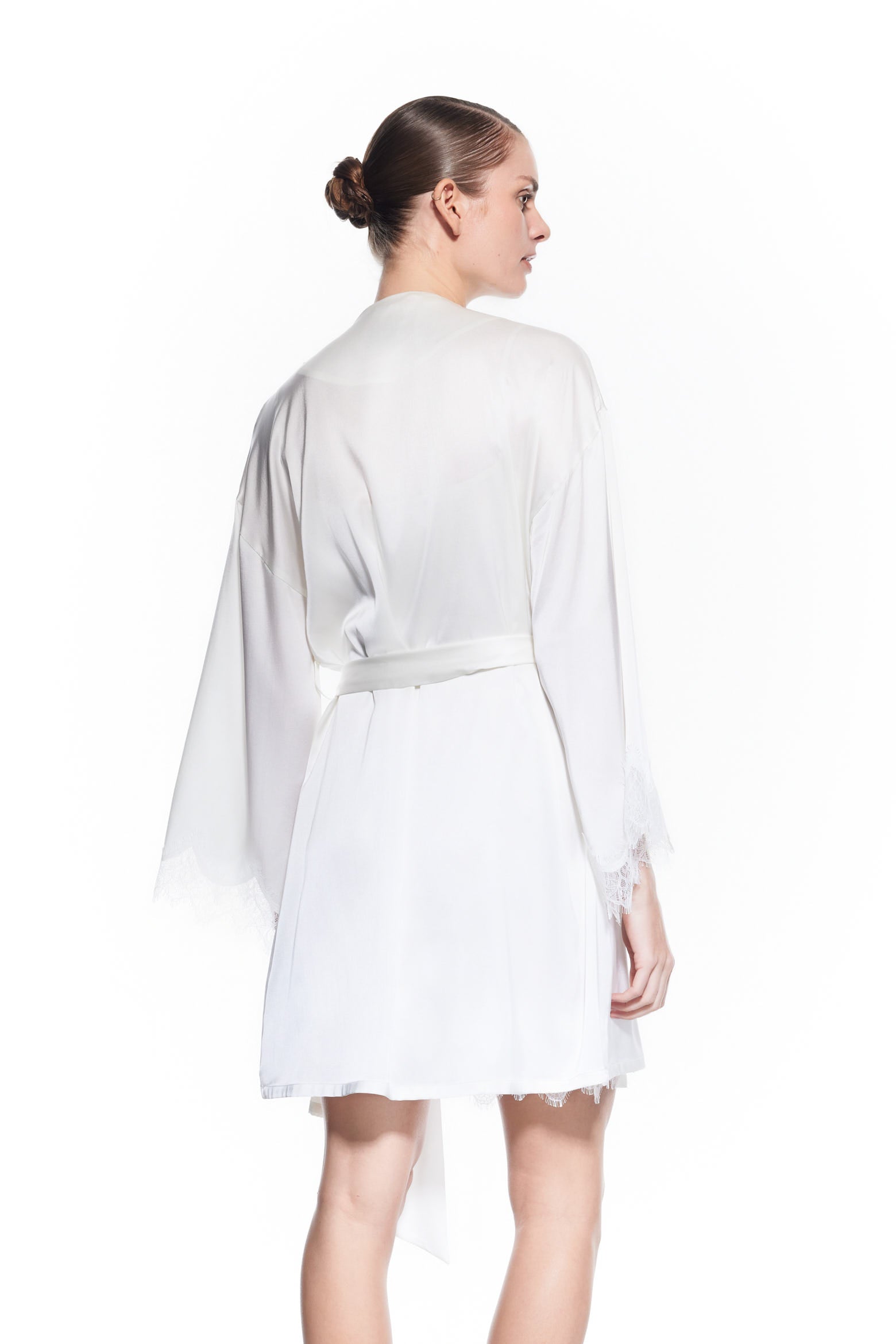 Verita Silk Robe White