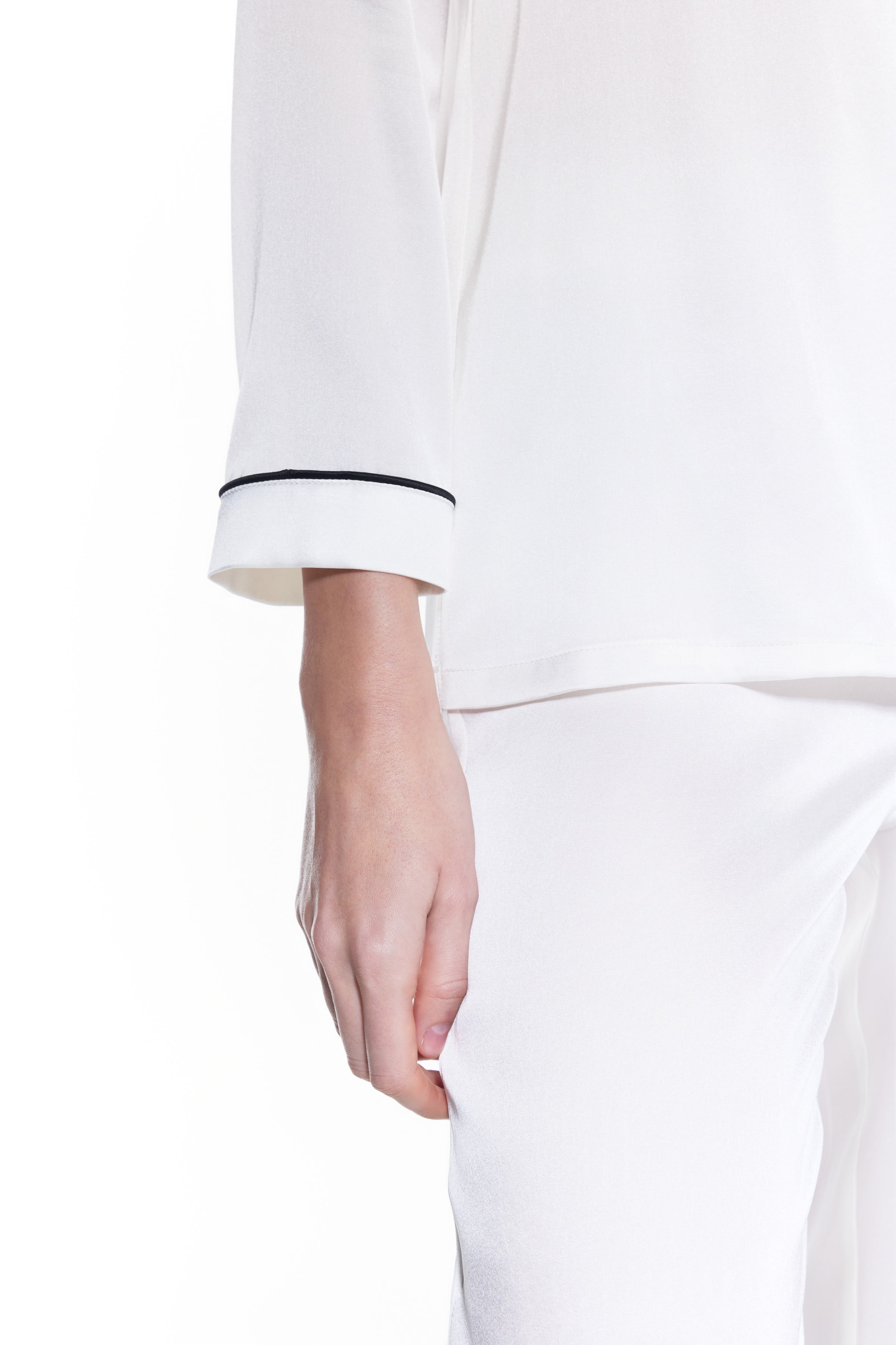 Carmen Silk Set White